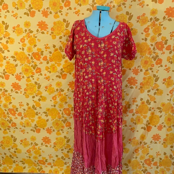 Beautiful Vintage Rayon Floral Boho Hippie Dress - Picture 2 of 11